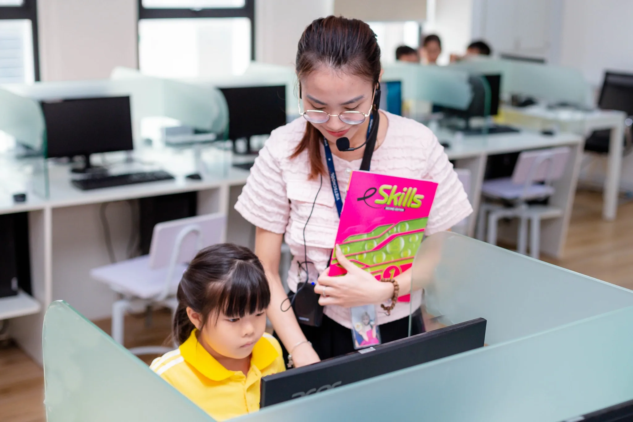 Kết hợp công nghệ trong giáo dục