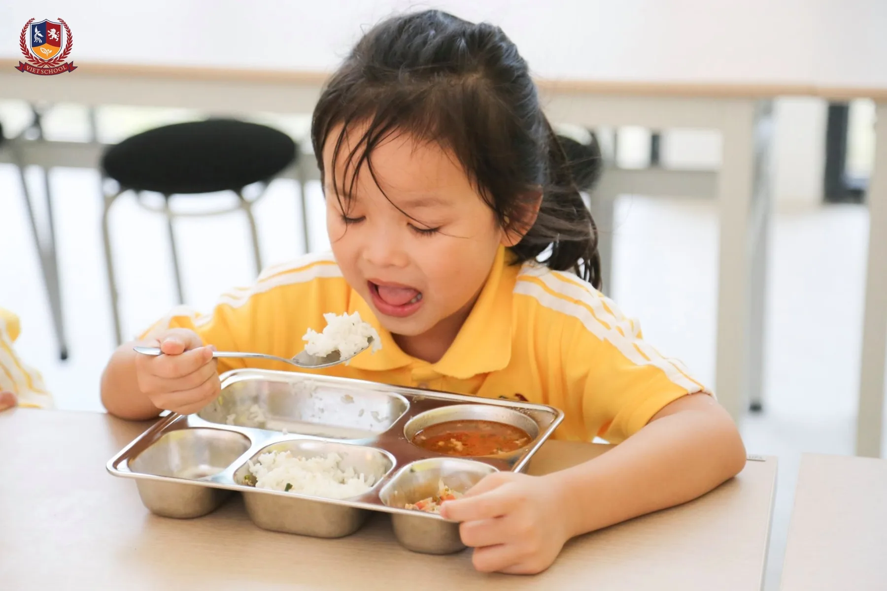 Linh hoạt thay món khi trẻ kén ăn hoặc thiếu nguyên liệu