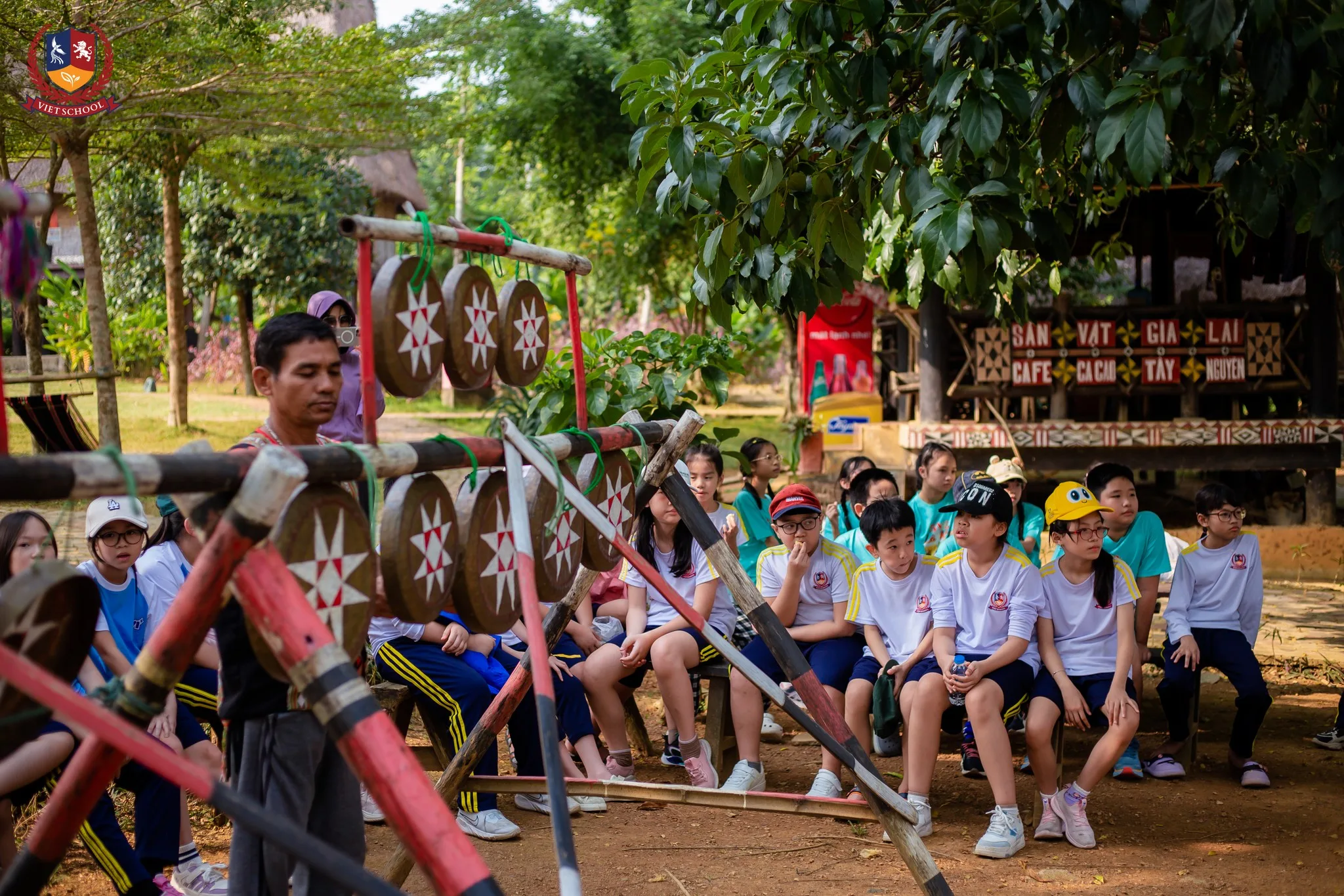 trải nghiệm tại Làng Văn hóa