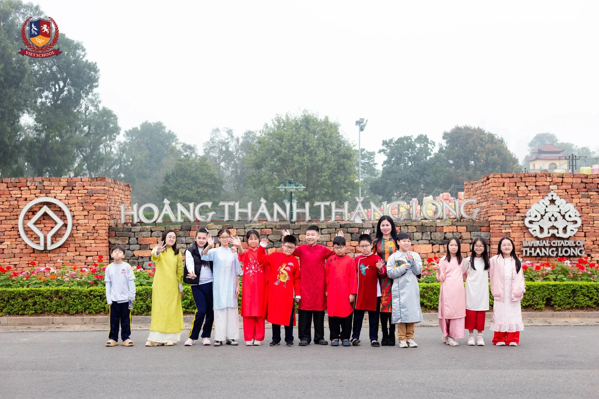 Tham quan Hoàng Thành Thăng Long