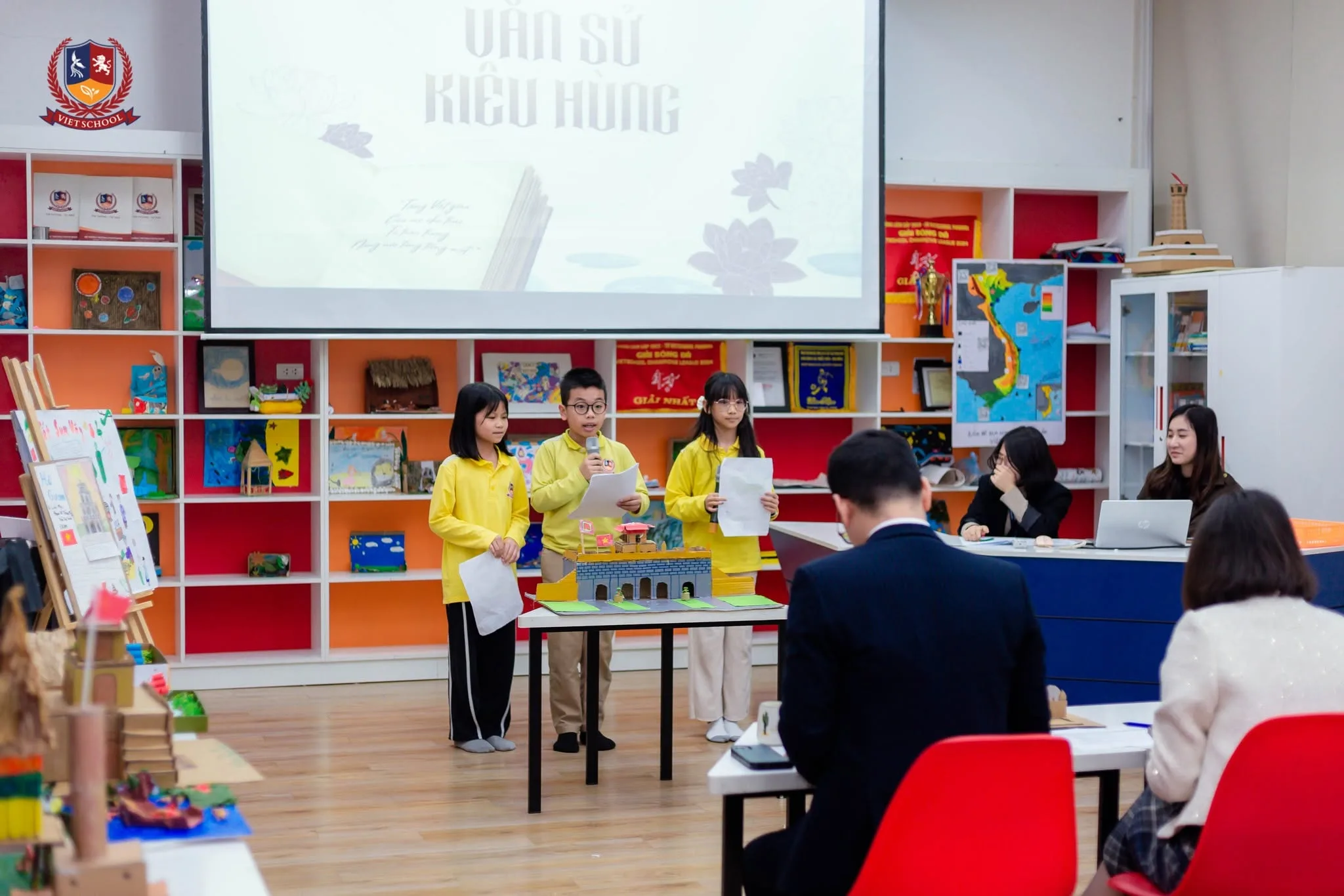Cuộc thi Văn Sử Kiêu Hùng