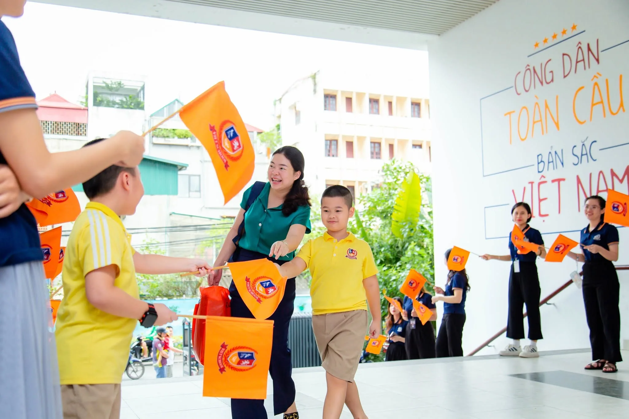 ngày đầu tiên đi học lớp 1