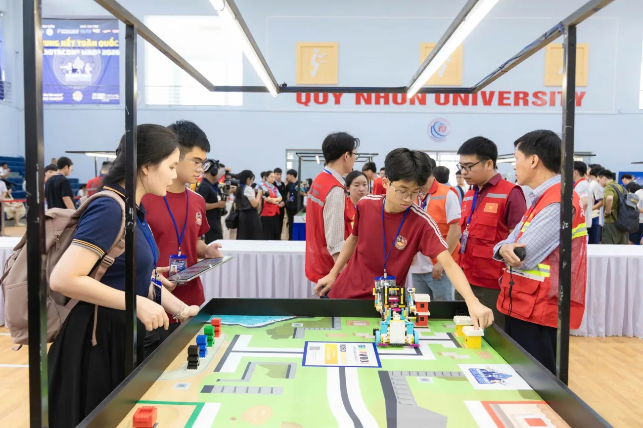 CHUNG KẾT QUỐC GIA ROBOTACON WRO 2026: VIETSCHOOLERS GHI DẤU ẤN BẰNG BẢN LĨNH VÀ KIÊN TRÌ