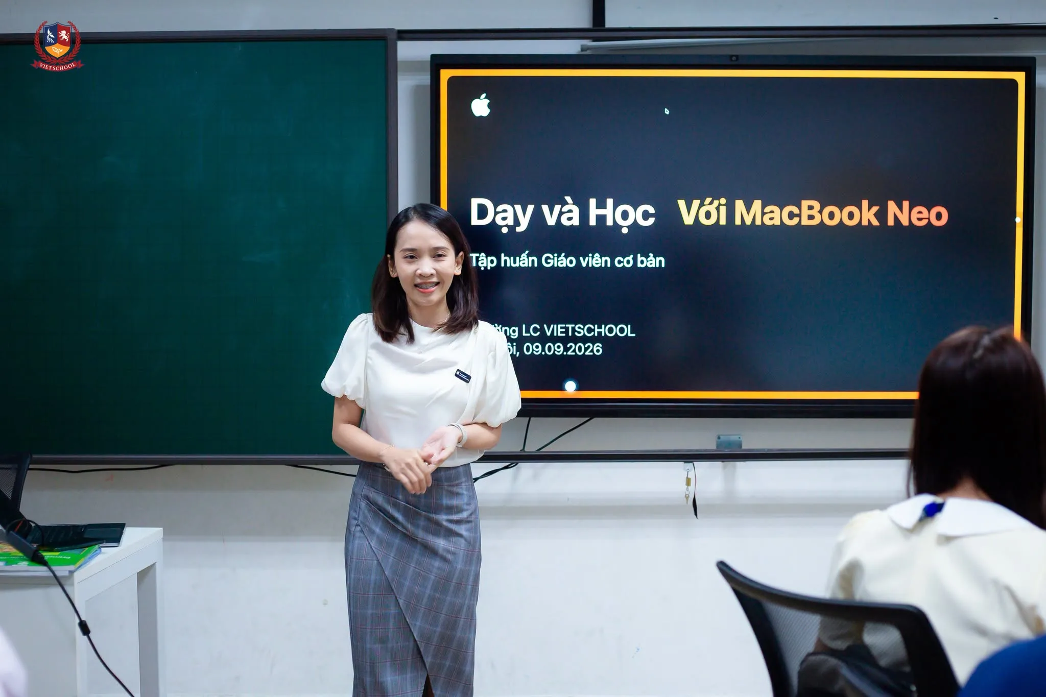 VIETSCHOOL ĐỒNG HÀNH CÙNG CHUYÊN GIA, KHAI THÁC HIỆU QUẢ HỆ SINH THÁI APPLE TRONG TỔ CHỨC DẠY VÀ HỌC