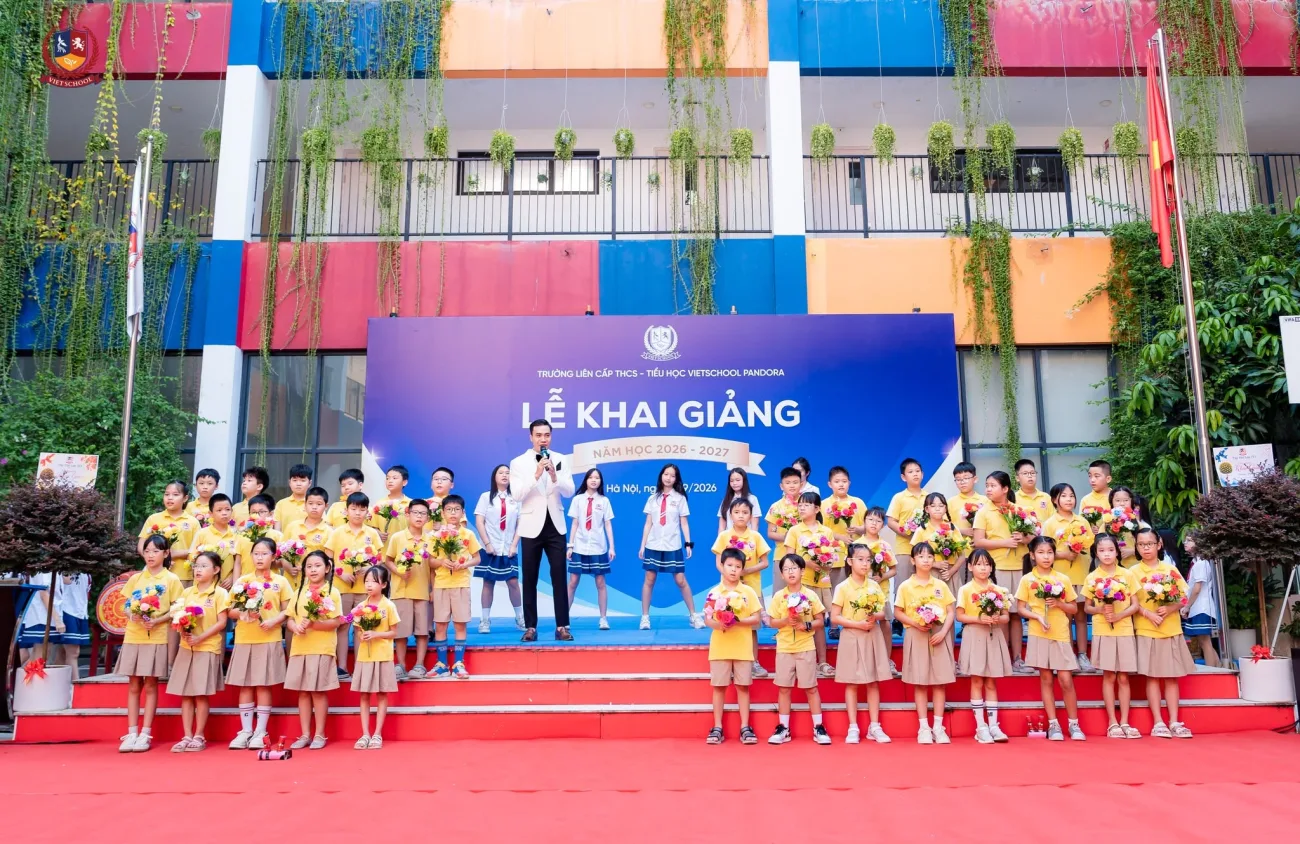 KHAI GIẢNG NĂM HỌC 2026-2027: SẴN SÀNG CHO HÀNH TRÌNH “KIẾN TẠO VÀ BỨT PHÁ”