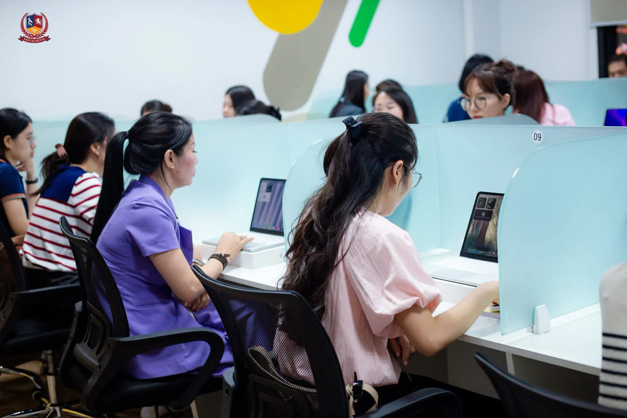 VIETSCHOOL ĐỒNG HÀNH CÙNG CHUYÊN GIA, KHAI THÁC HIỆU QUẢ HỆ SINH THÁI APPLE TRONG TỔ CHỨC DẠY VÀ HỌC
